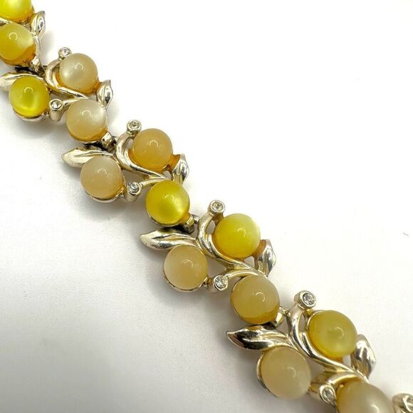 Yellow beaded vintage bracelet - Picture 3 of 9
